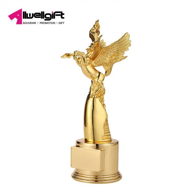 Gli ornamenti caldi del trofeo del metallo di vendita 3d Pegaso di alta qualità personalizzano il regalo corporativo del metallo del trofeo dei premi del cavallo del metallo su ordinazione di forma